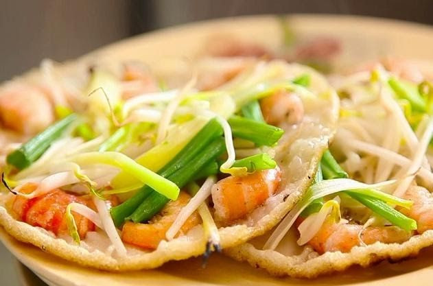 Bánh xèo hải sản Phú Yên
